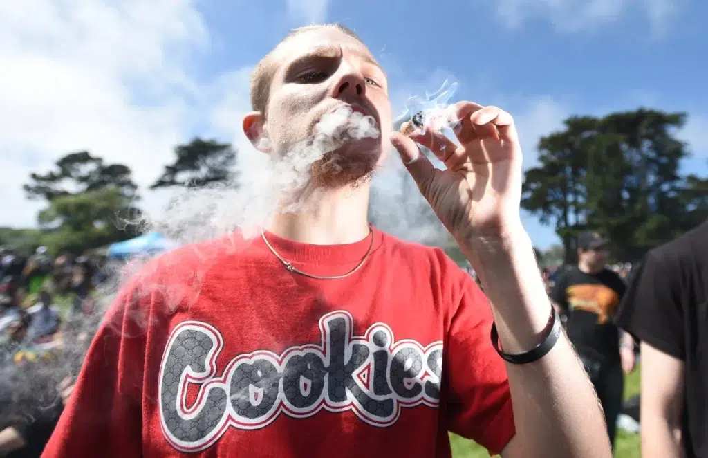 High holiday: Pot fans join 420 smoke-out in San Francisco, photo by Josh Edelson/AFP