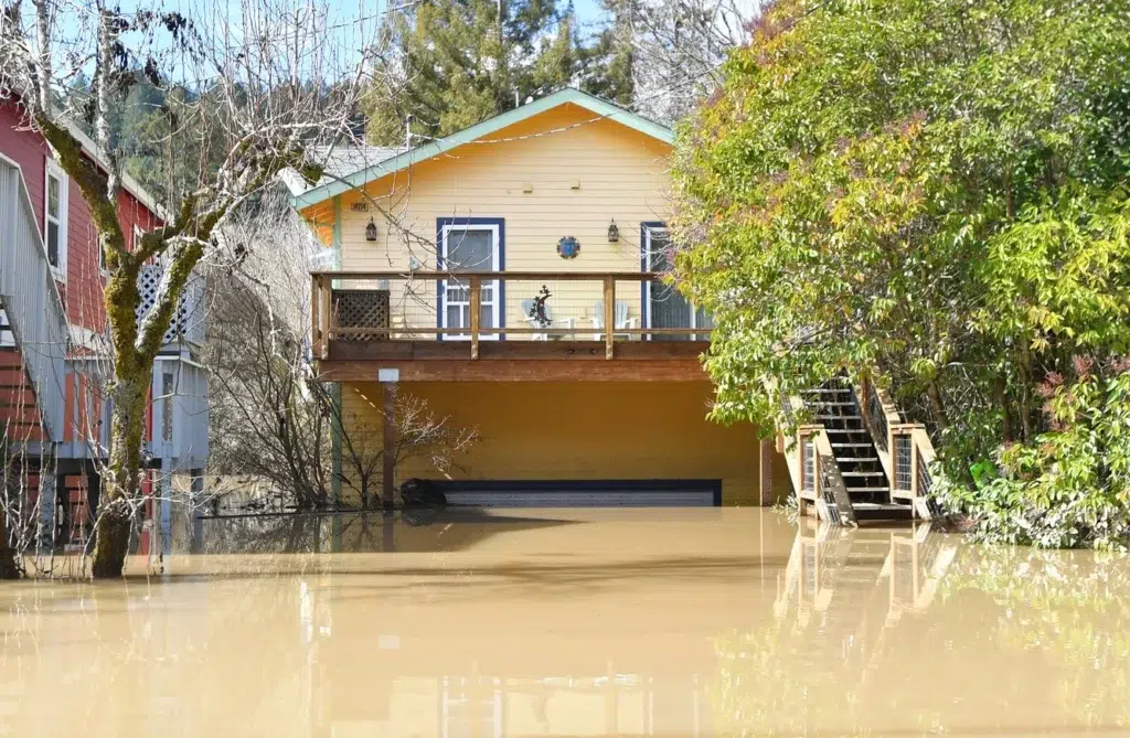 Historic house, Cottage M, documentary photography by Josh Edelson/AFP