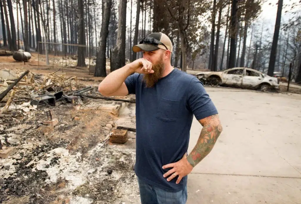 California wildfire documentary photography by Josh Edelson, AFP photojournalist