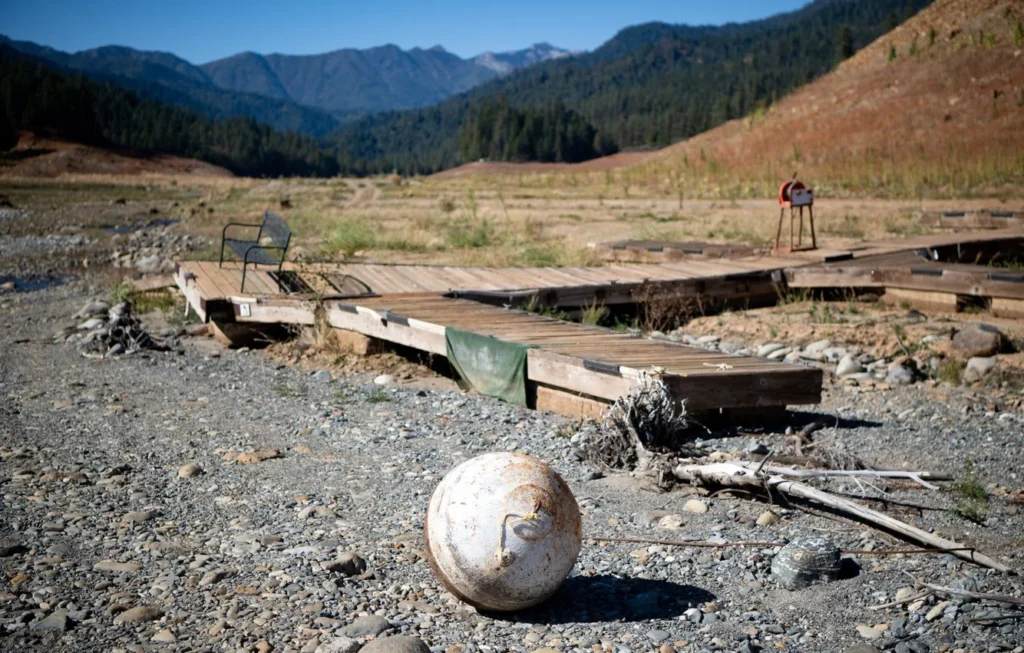 California drought documentary photography by Josh Edelson for AFP and Getty Images