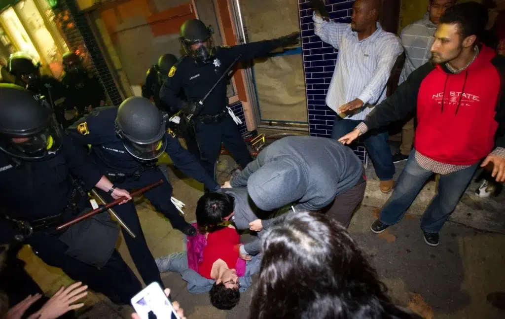 light-hearted, Riot Games, Riot Games, documentary photography by Josh Edelson/AFP