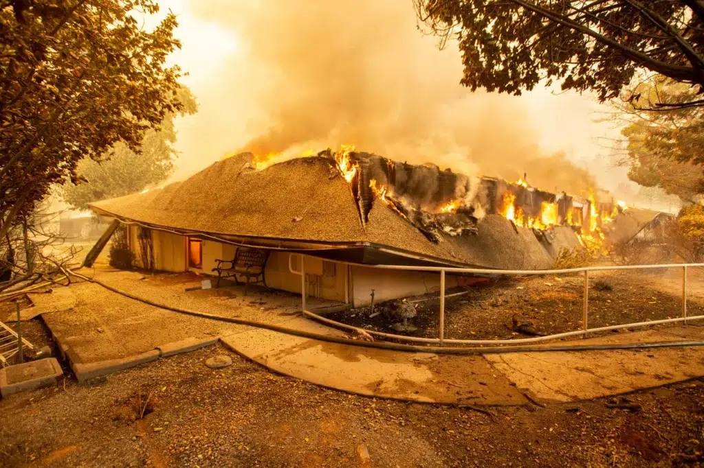 California wildfire documentary photography by Josh Edelson, AFP photojournalist
