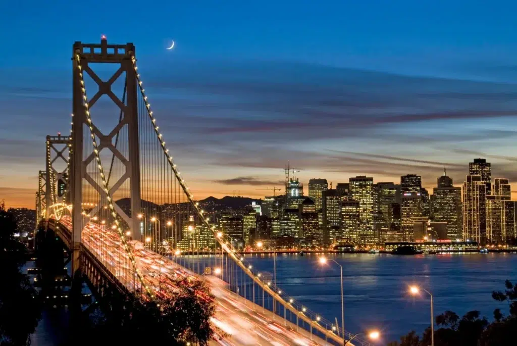 Golden Gate Bridge, succeeding, documentary photography by Josh Edelson/AFP