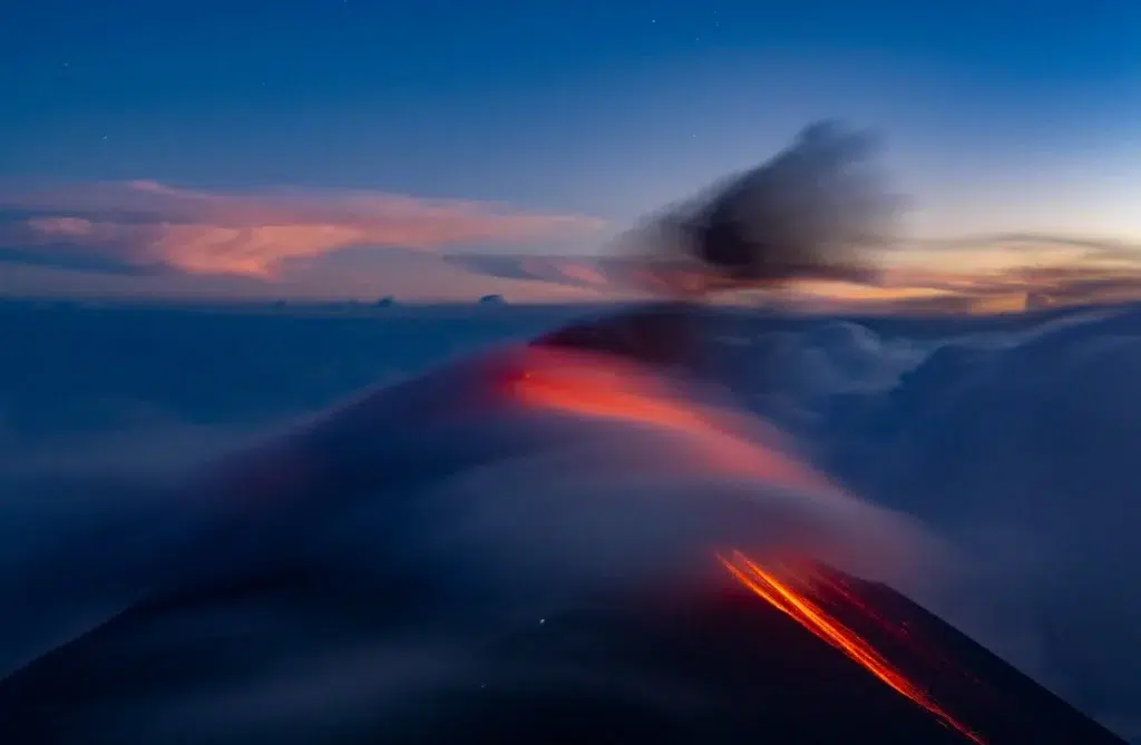 Shield volcano, Stratovolcano, documentary photography by Josh Edelson/AFP
