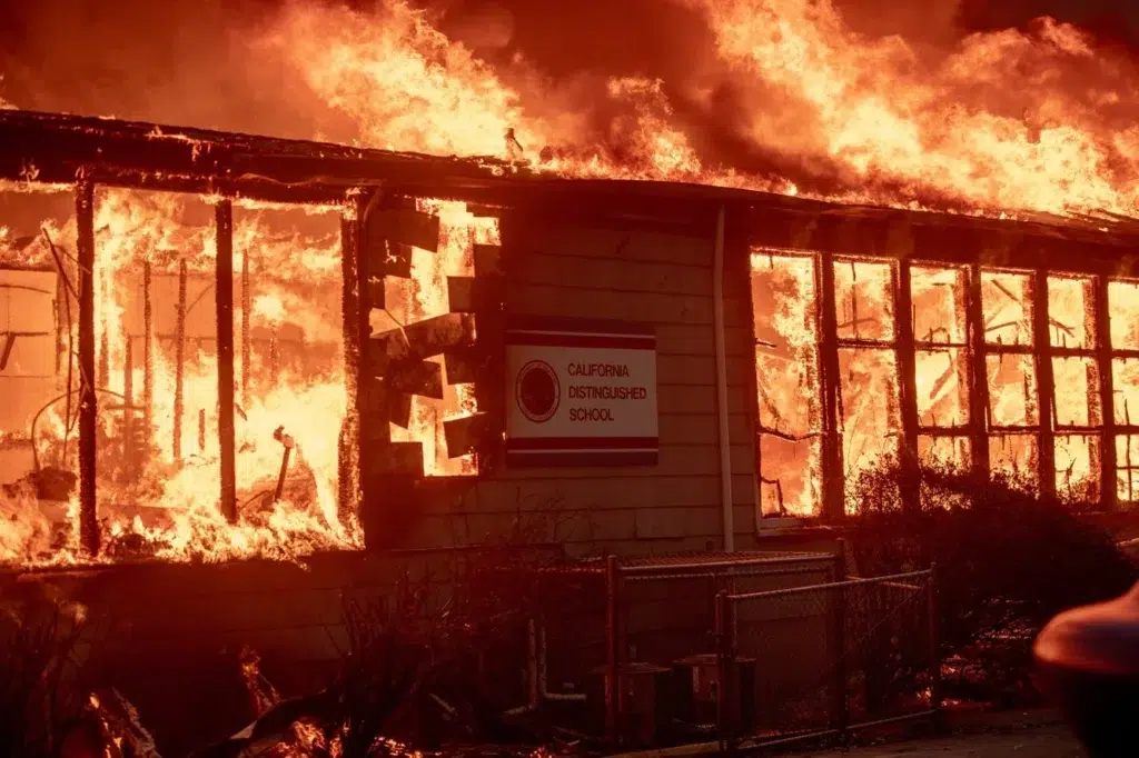 California wildfire documentary photography by Josh Edelson, AFP photojournalist