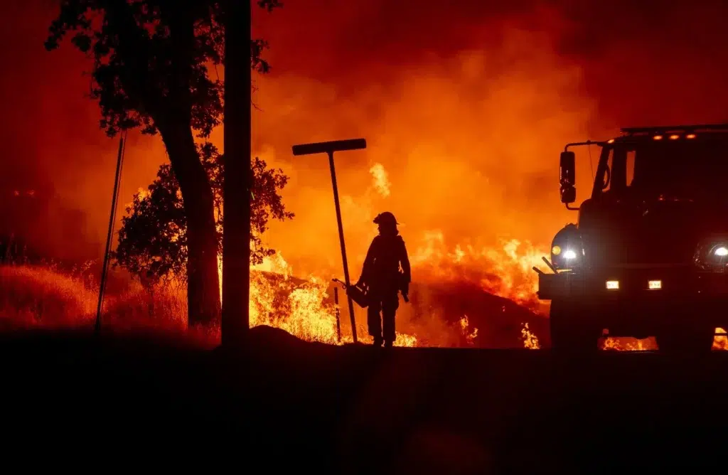 Firefighters gain ground on record-breaking Mendocino Complex ..., photo by Josh Edelson/AFP