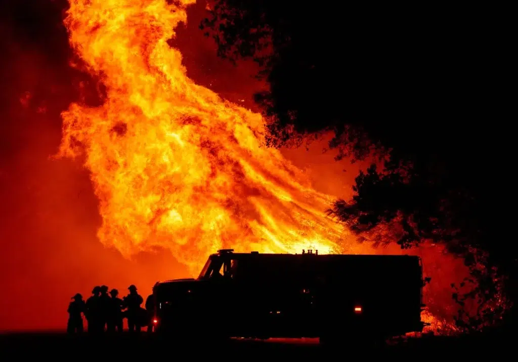 California wildfire documentary photography by Josh Edelson, AFP photojournalist