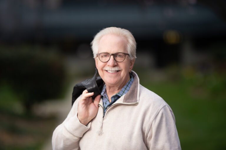 Professional headshots cost guide San Francisco — affordable vs premium options