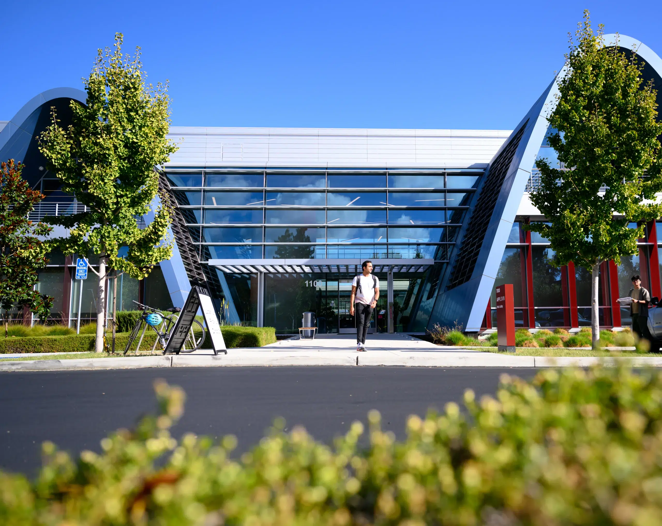 67481db2abf06093a2d5a125