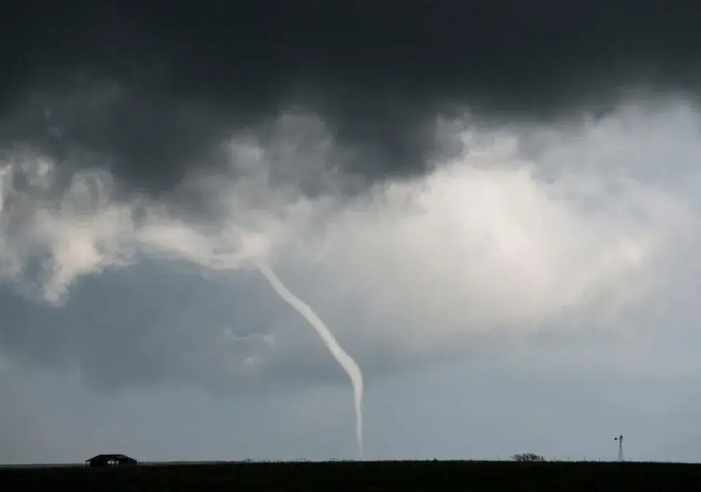Twister chasing in Tornado Alley, photo by Josh Edelson/AFP