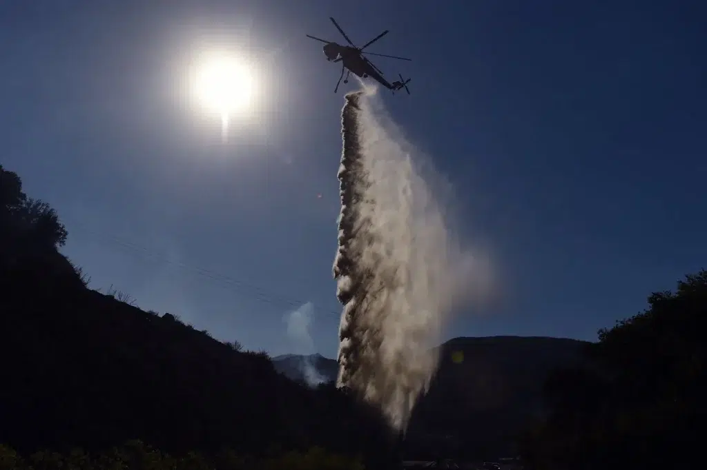 California wildfire documentary photography by Josh Edelson, AFP photojournalist