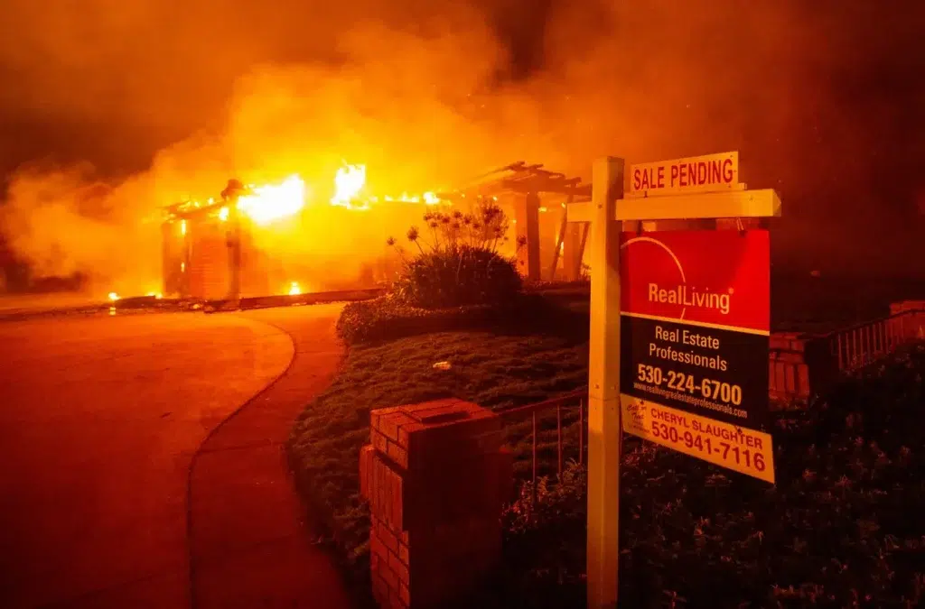 Millions Of Homes Are At Risk Of Wildfires, But It's Rarely Disclosed, photo by Josh Edelson/AFP