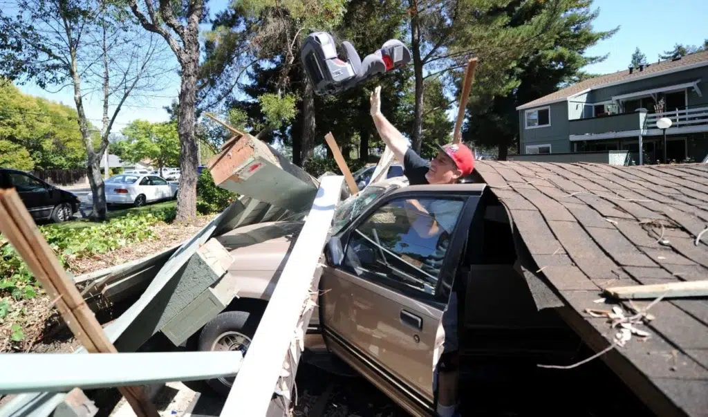 Op-Ed: Earthquakes pose a hazard to much of California's fresh water, photo by Josh Edelson/AFP