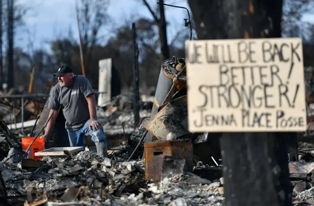 Construction, Demolition, documentary photography by Josh Edelson/AFP