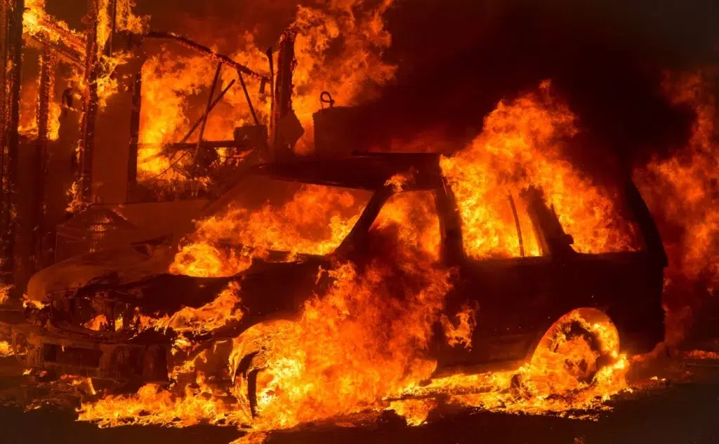 California wildfire documentary photography by Josh Edelson, AFP photojournalist