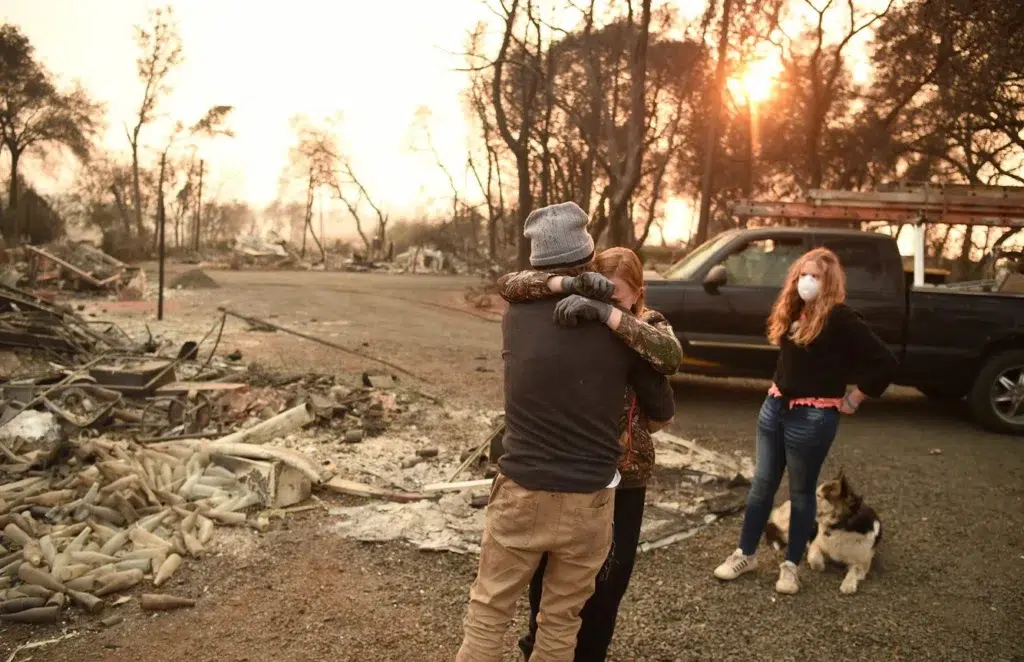Multiple killed as fires ravage California, photo by Josh Edelson/AFP