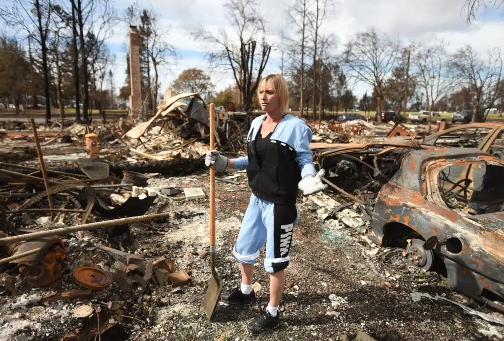 California wildfire documentary photography by Josh Edelson, AFP photojournalist