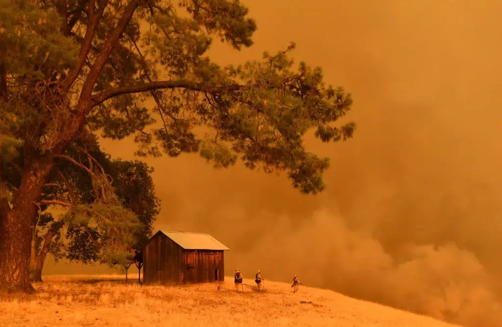 California wildfire documentary photography by Josh Edelson, AFP photojournalist