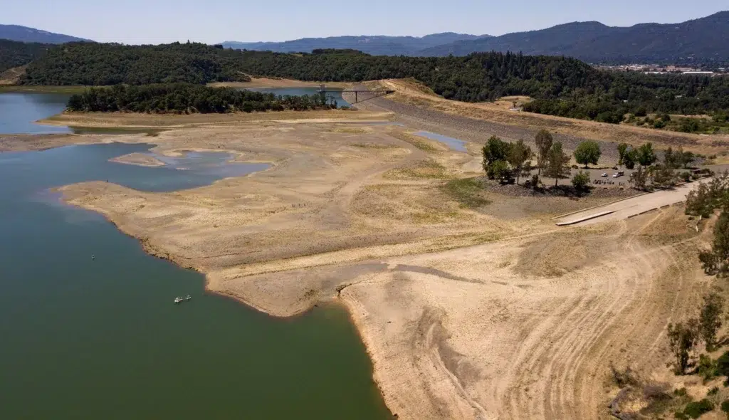 California drought documentary photography by Josh Edelson for AFP and Getty Images