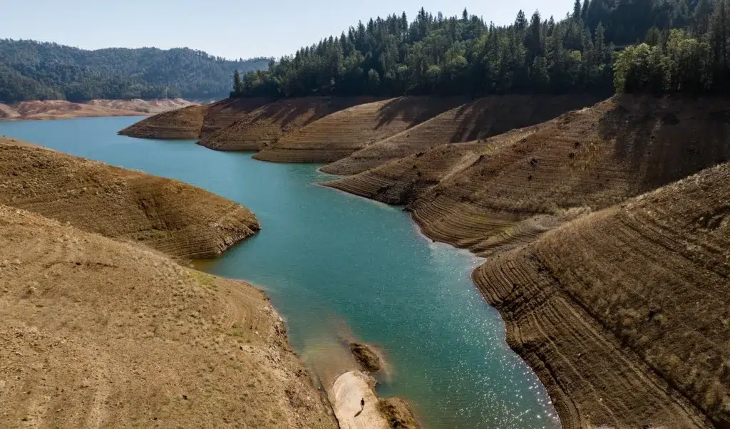 California drought documentary photography by Josh Edelson for AFP and Getty Images