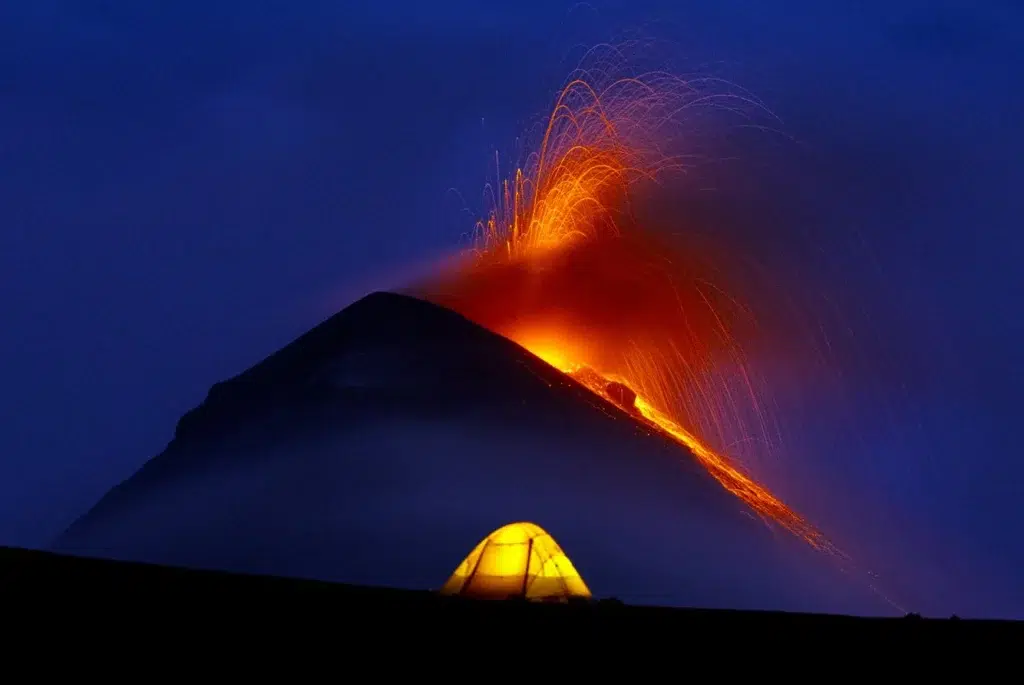 Stratovolcano, Volcanic eruption, The Volcano, documentary photography by Josh Edelson/AFP