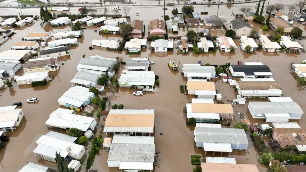 Aerial photography, Photography, Nature photography, documentary photography by Josh Edelson/AFP
