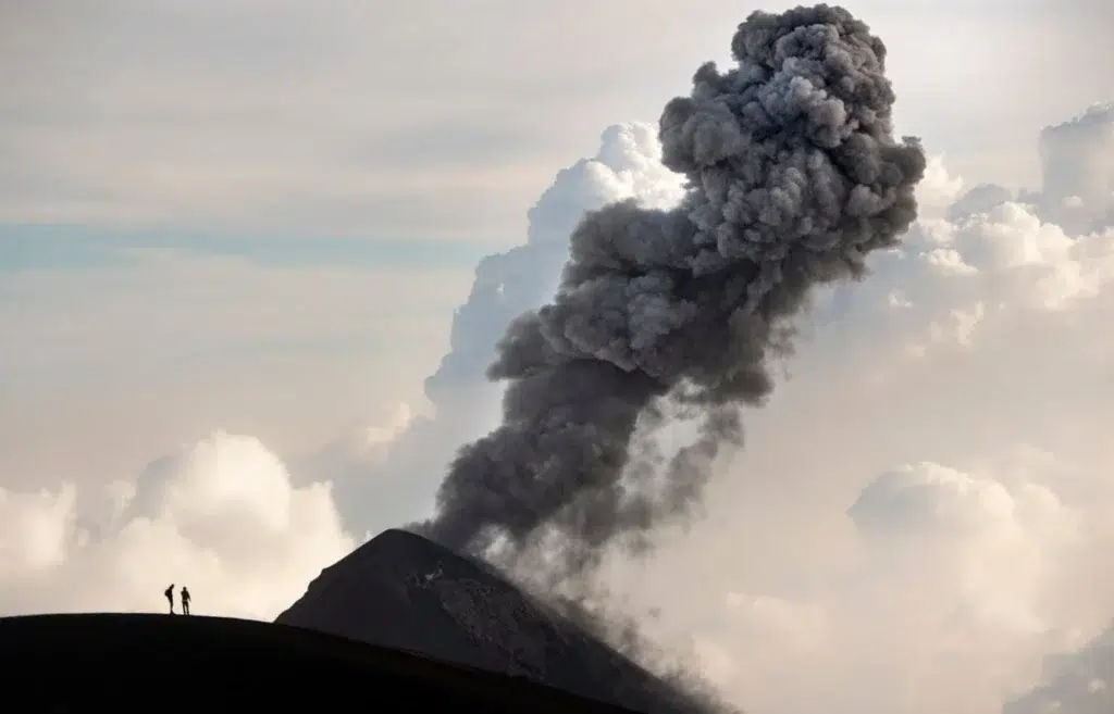 Shield volcano, Stratovolcano, documentary photography by Josh Edelson/AFP