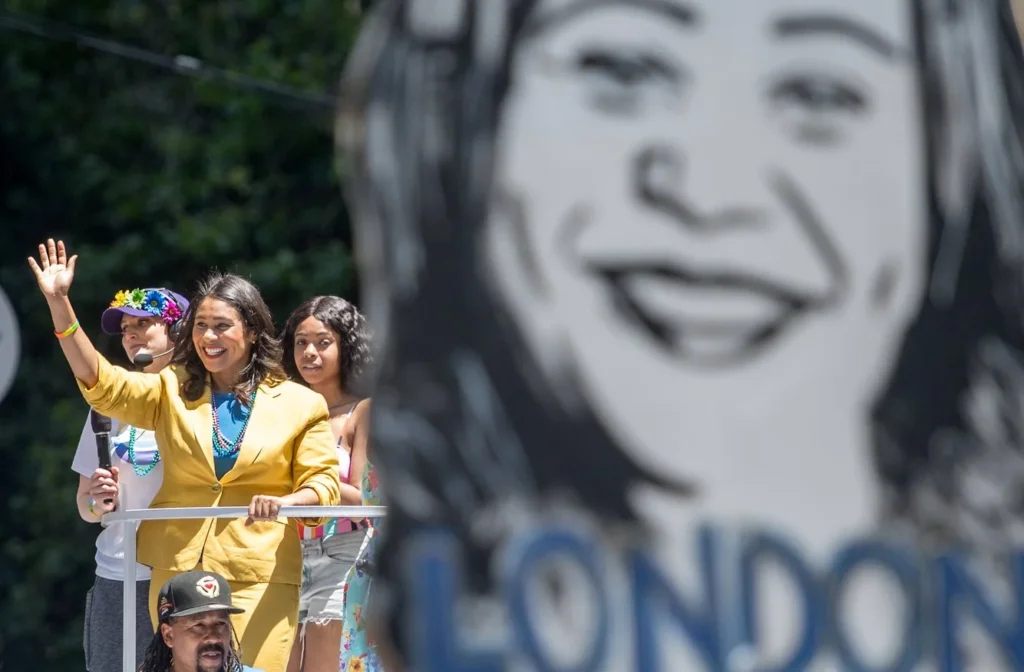 Kimberly Guilfoyle, SF's former first lady, now spends time at ..., photo by Josh Edelson/AFP