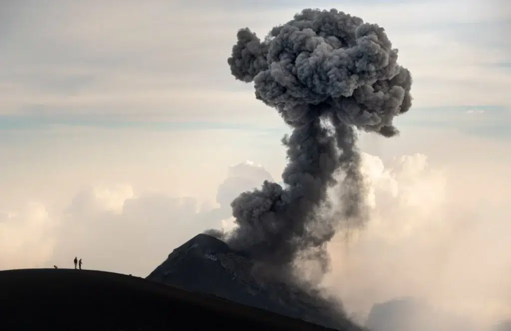 Volcanic eruption documentary photography by Josh Edelson for AFP