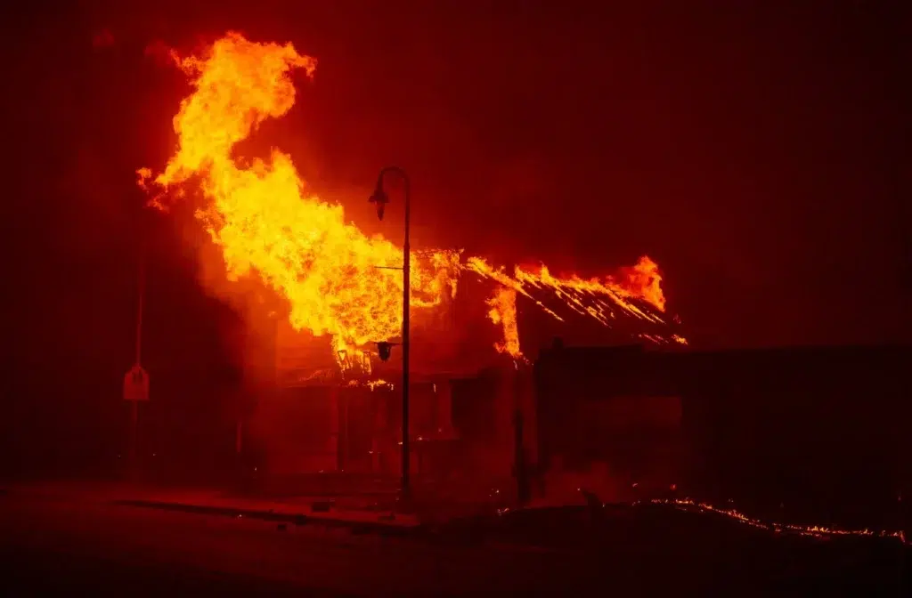 Camp Fire: Road closures and conditions in Butte County, photo by Josh Edelson/AFP