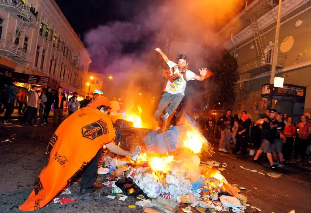 Philadelphia fans set fire, damage property after Super Bowl win, photo by Josh Edelson/AFP