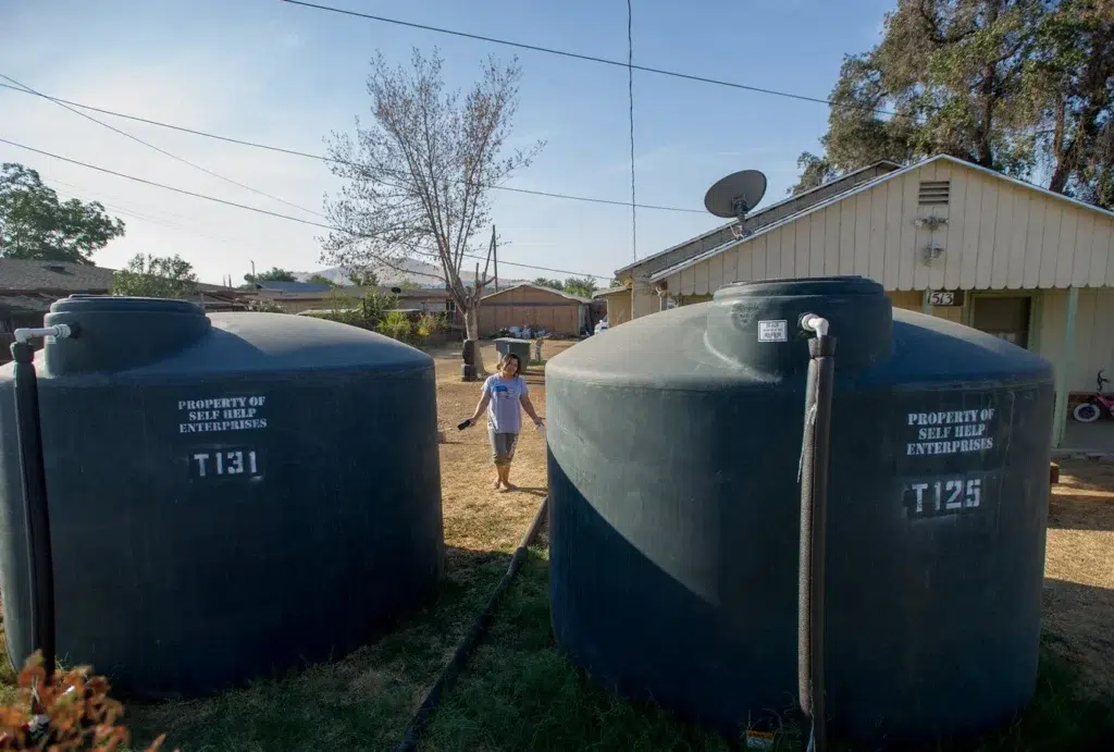 California drought documentary photography by Josh Edelson for AFP and Getty Images