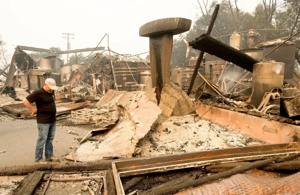 California wildfire documentary photography by Josh Edelson, AFP photojournalist