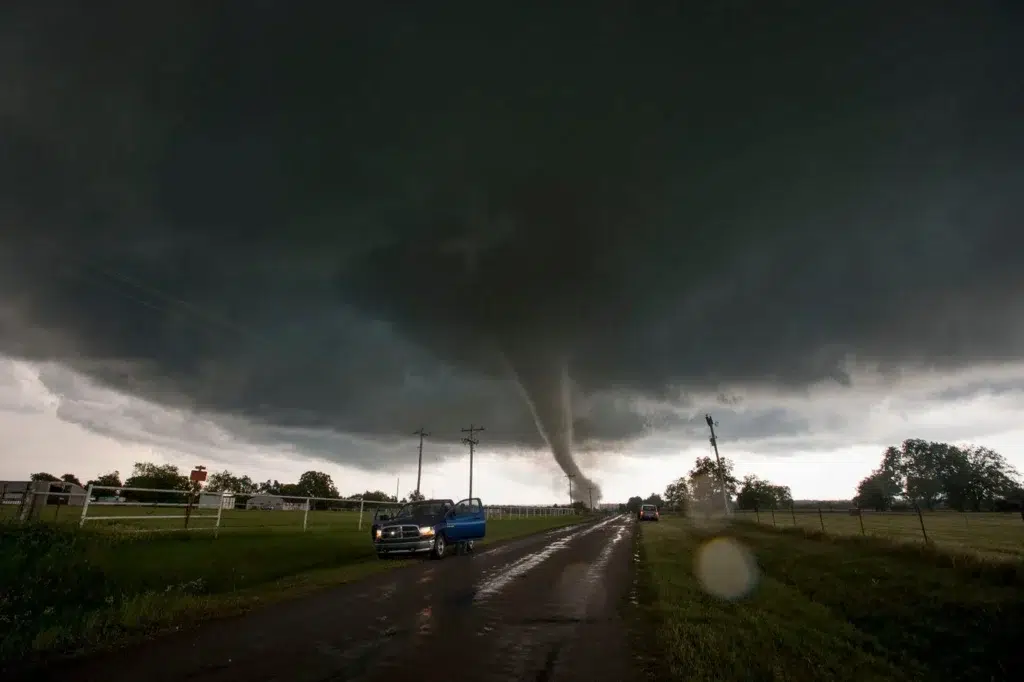 Violent tornado tears through Oklahoma town, damaging 40 homes ..., photo by Josh Edelson/AP