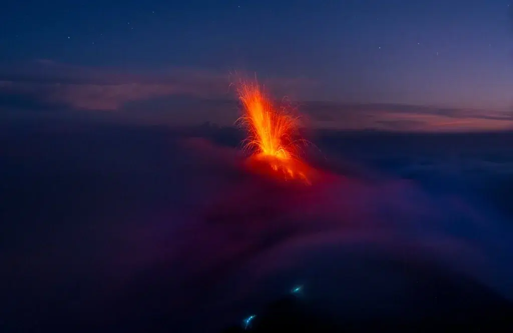 Volcán de Fuego registra hasta once erupciones por hora, photo by Josh Edelson/AFP