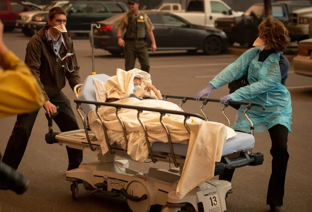California wildfire documentary photography by Josh Edelson, AFP photojournalist