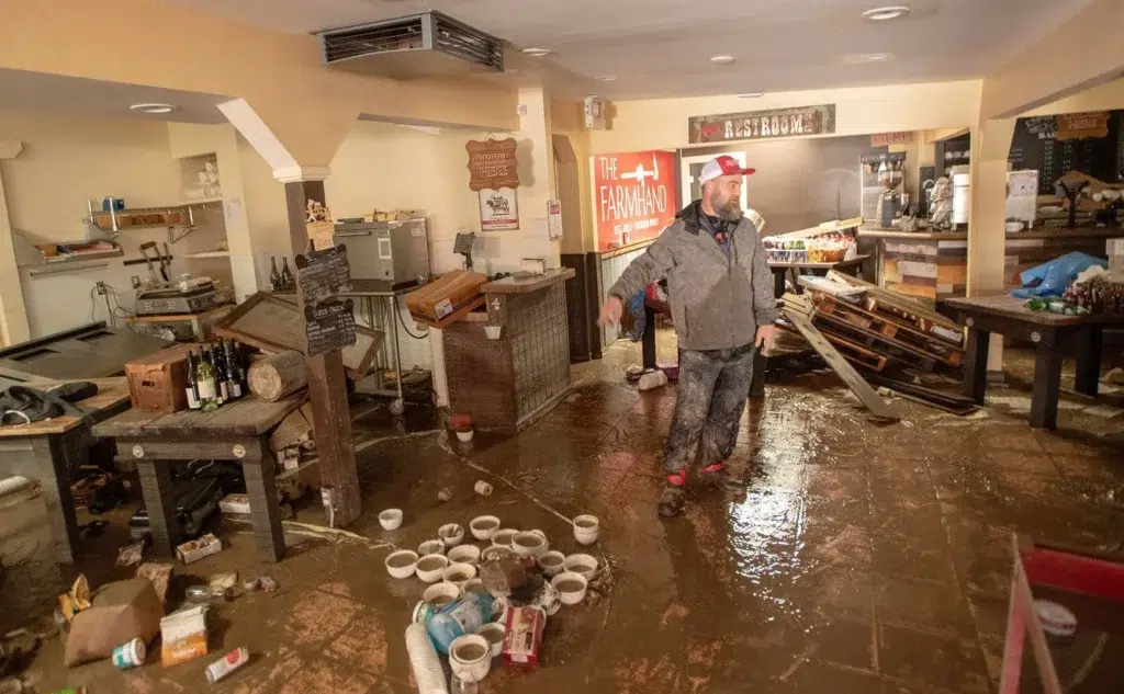 Flood and storm documentary photography by Josh Edelson, AFP photojournalist