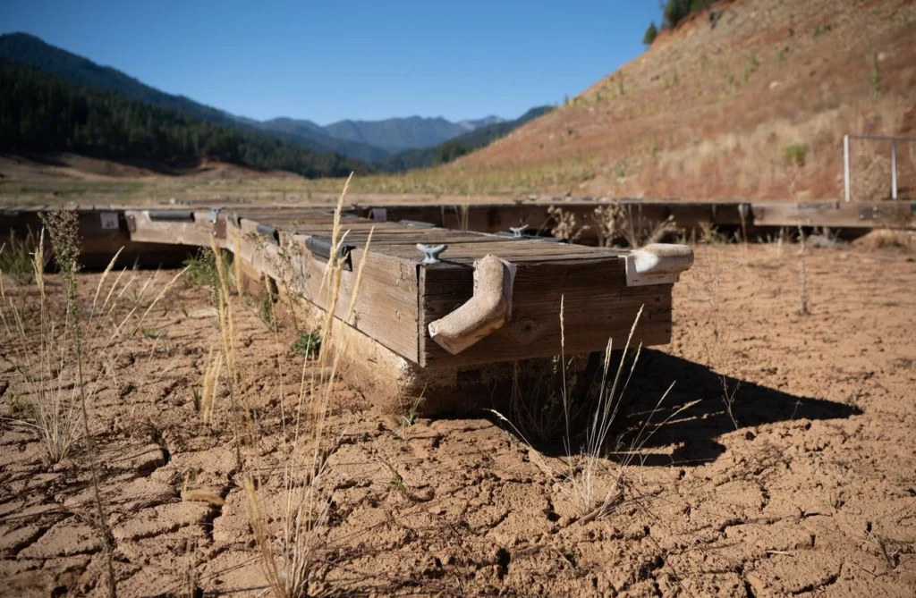 California drought documentary photography by Josh Edelson for AFP and Getty Images