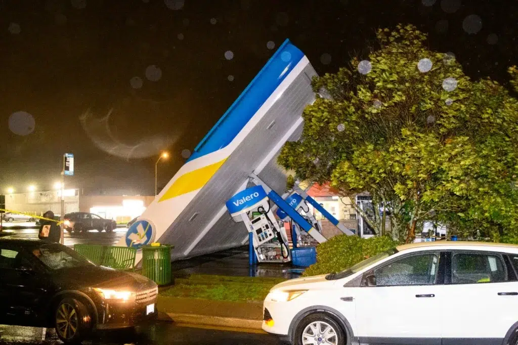 Two dead as 'bomb cyclone' brings heavy winds and rain to California, photo by Josh Edelson/AFP