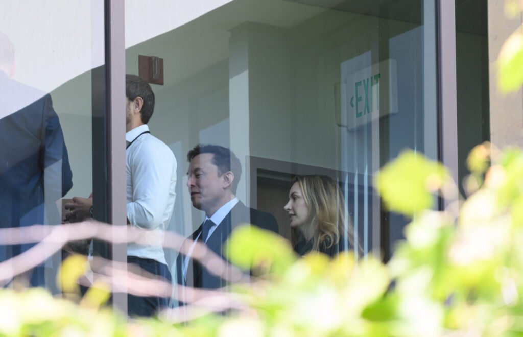 Elon Musk leaves the courtroom at Oakland federal courthouse during the Musk vs. OpenAI trial — photo by Josh Edelson/AFP