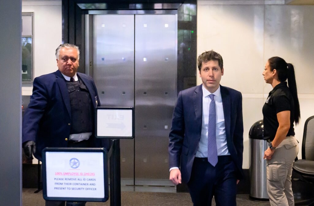 OpenAI CEO Sam Altman arrives at Oakland federal courthouse during proceedings in the Musk vs. OpenAI trial — photo by Josh Edelson/AFP