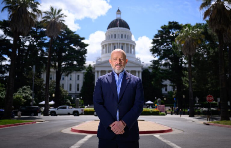 California gubernatorial candidate Steve Hilton standing before the California State Capitol in Sacramento