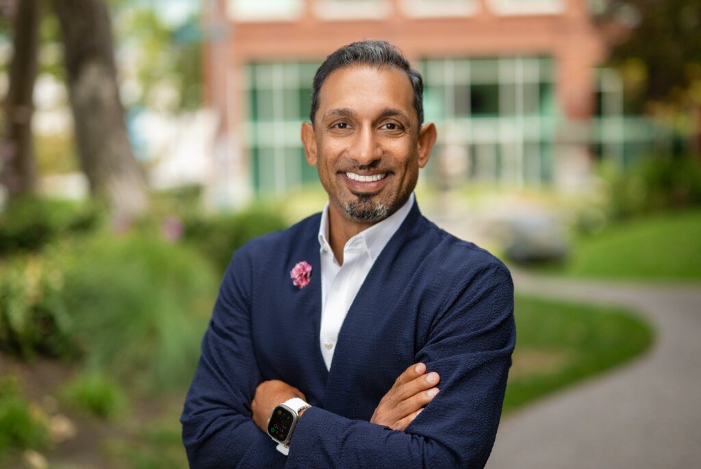 Employees of 4DMT, Headshots, Portraits, Corporate headshot by San Francisco photographer Josh Edelson