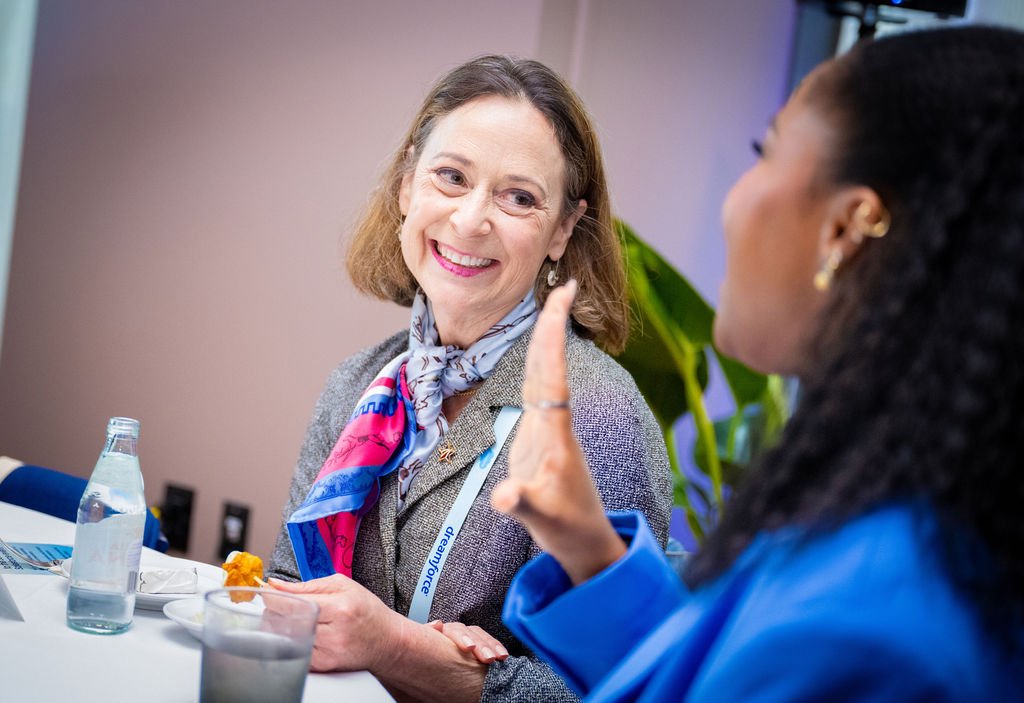 Service to Salesforce Summit at the St. Regis San Francisco during Dreamforce week, corporate event photography by Josh Edelson