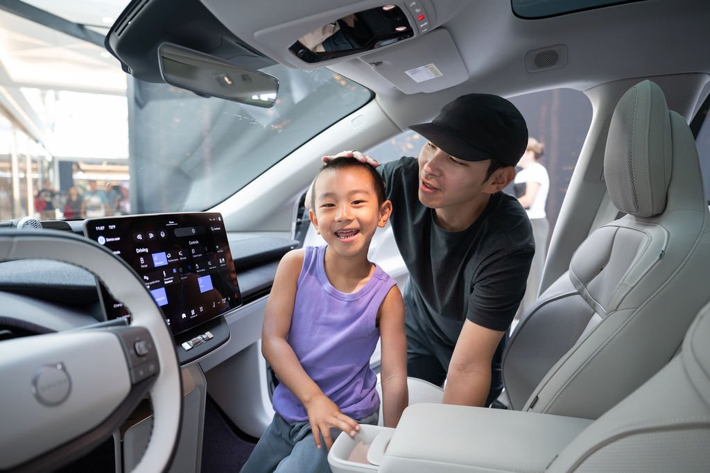 Volvo EX60 activation at a Santa Clara mall, brand activation and automotive photography by Josh Edelson for Nth Degree