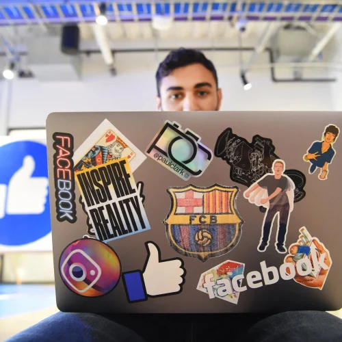 Office and lifestyle photography by Josh Edelson — San Francisco corporate photographer
