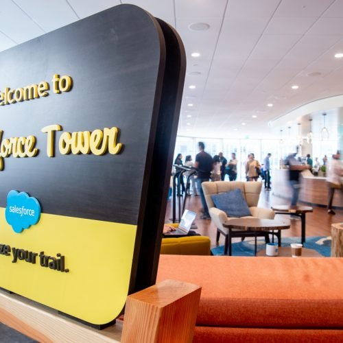 Creating Authentic Lifestyle Shots for Businesses: Tips That Engage