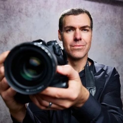 What to Look for When Hiring a Professional Photographer?